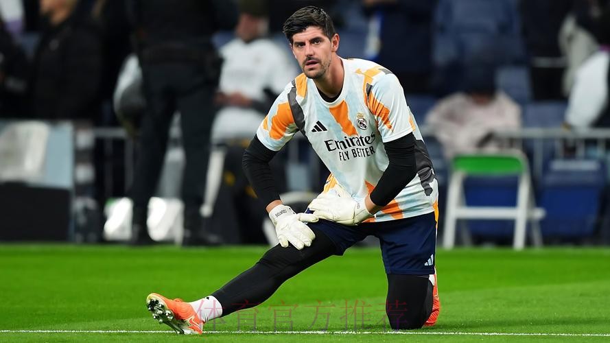 已伤缺八个月!六台:库尔图瓦今天上场单独训练 已伤缺八个月!六台:库尔图瓦今天上场单独训练